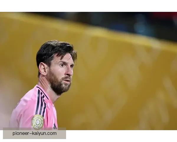 苏亚雷斯禁区统治力持续提升，展现出强劲竞争力